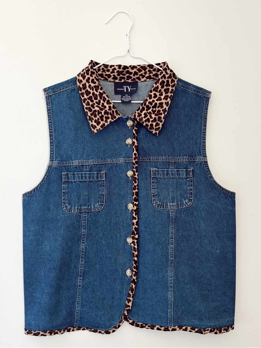 VTG 1990’s Leopard Print Shirt